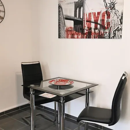 Komfortable 2-Zimmer-Ferienwohnung Am Kurpark Bad Kreuznach Buitenkant foto
